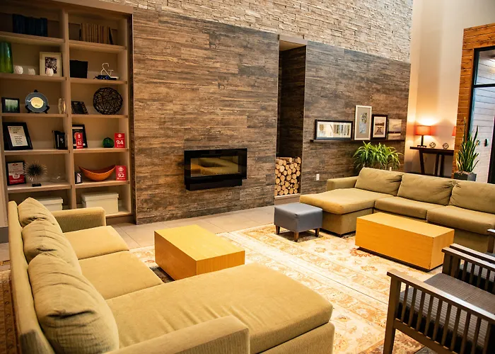Country Inn & Suites By Radisson Asheville River Arts District