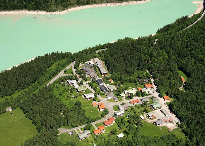 Outdoorhotel Jaeger Von Fall