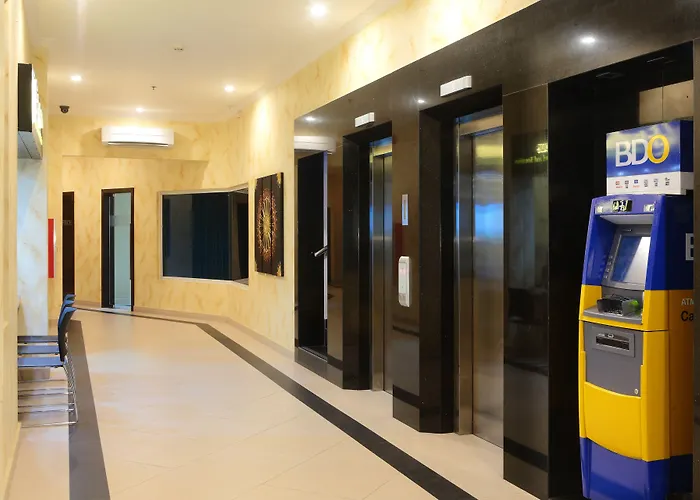 Queens Hotel Angeles City
