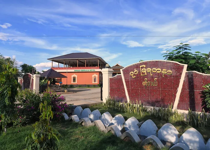 Bagan Emerald Hotel