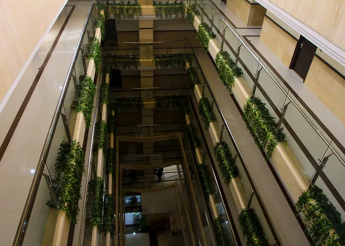 Queen Plaza Hotel