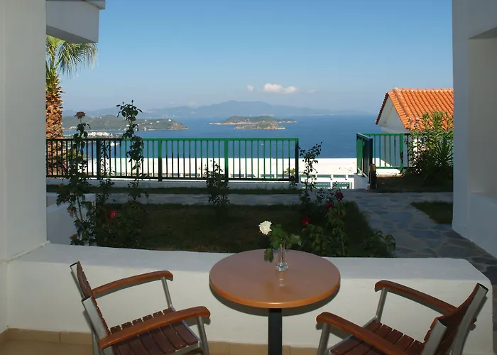 Skiathos Club Hotel & Suites