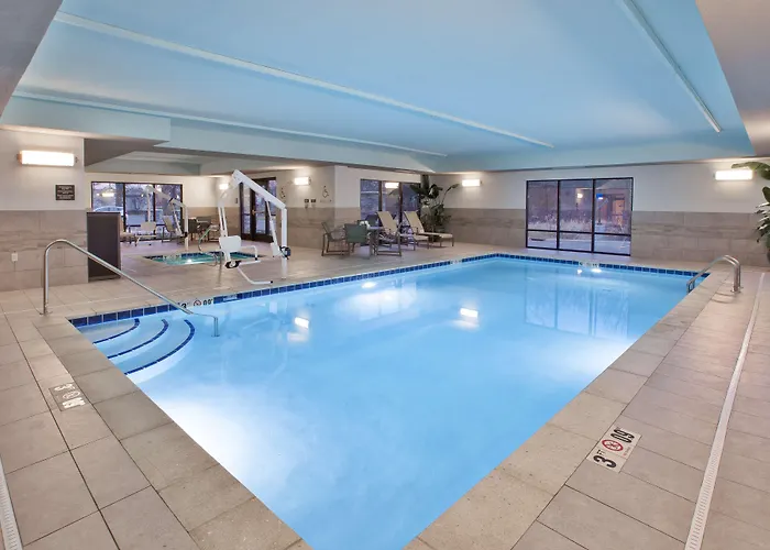 Hampton Inn & Suites Alliance