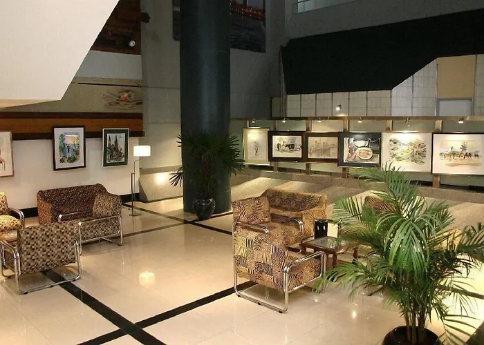 Hotel 13 De Julio