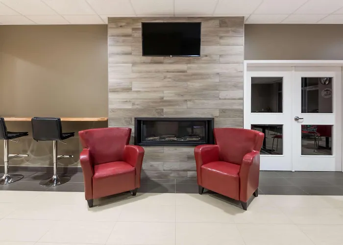 Super 8 By Wyndham Mont Laurier