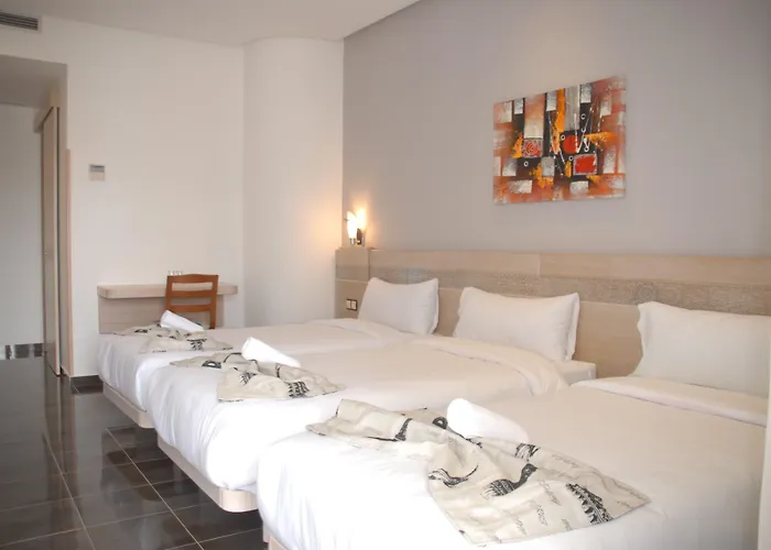 Hotel A44