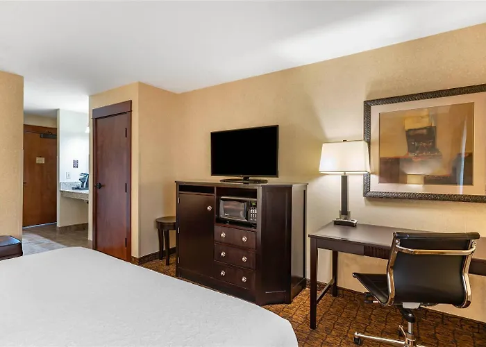 Lloyd Hotel Astoria Bayfront. An Ascend Collection Hotel