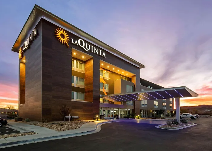 La Quinta By Wyndham Kingman