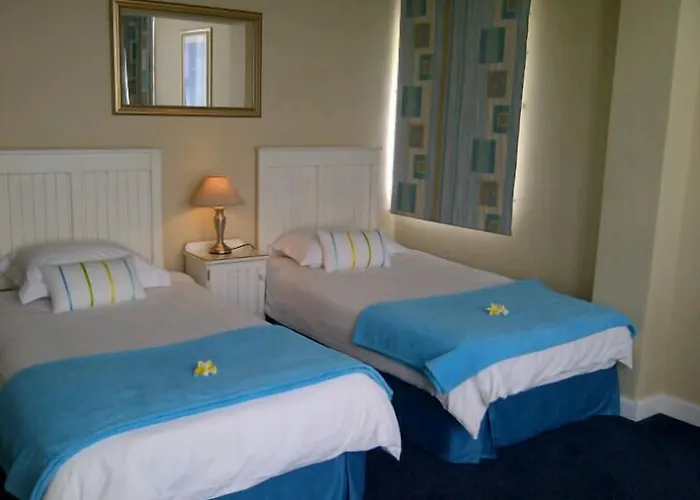 The Russel Hotel