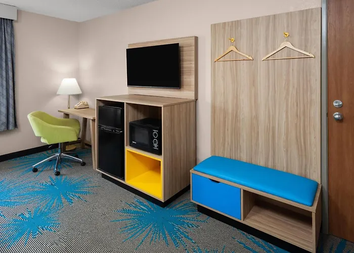 Days Inn By Wyndham Eagle River