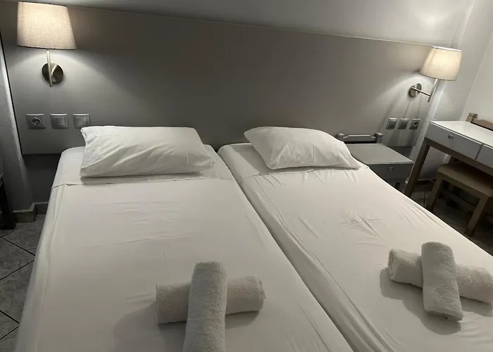 Karis Hotel