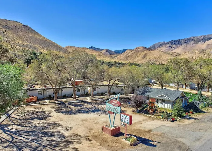 The Historic West Walker Motel
