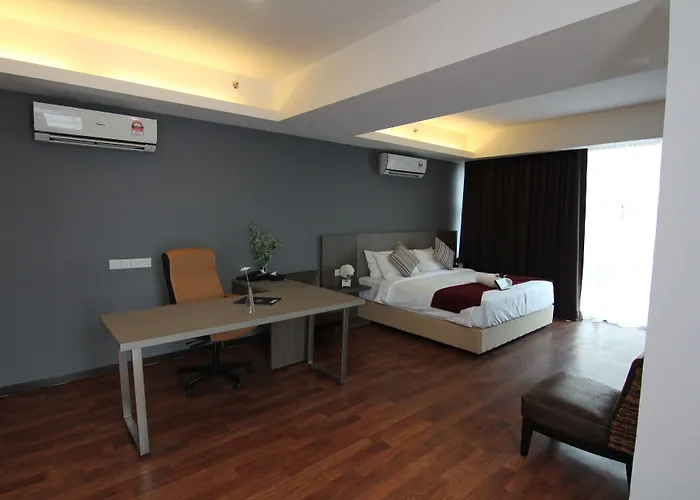 Nexus Regency Suites & Hotel