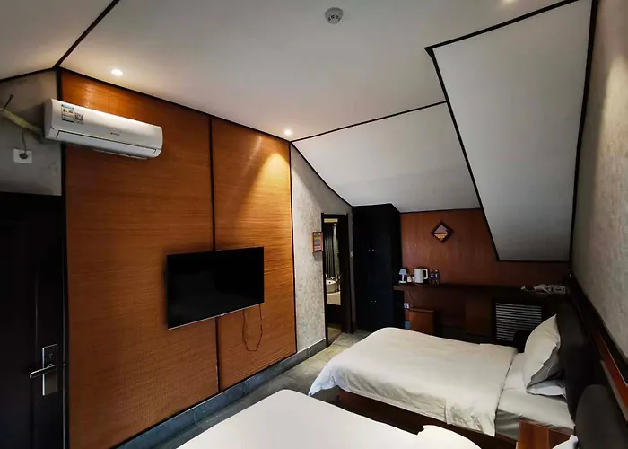 Zhifang Hotel