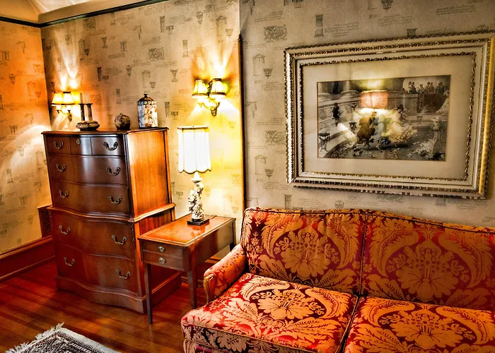 The Gables At Stirling Guest Hotel