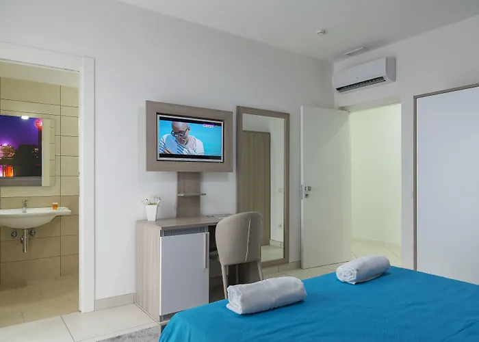 Hotel America