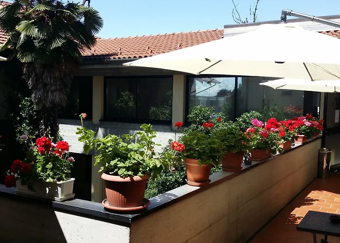 Flying Hotel