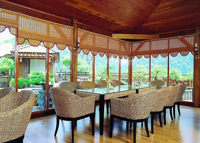 Wulai Sunglyu Hot Spring Resort