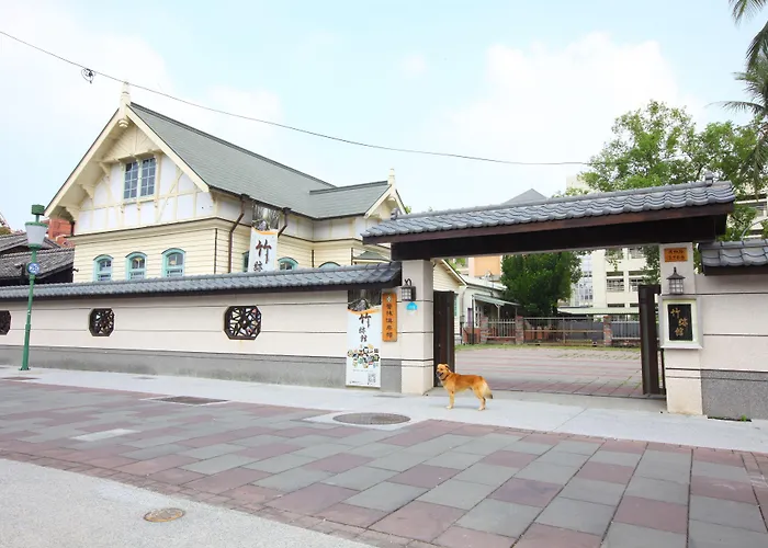 Chiayi Look Hotel