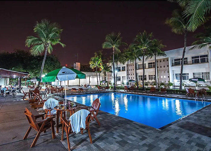 Aipana Plaza Hotel