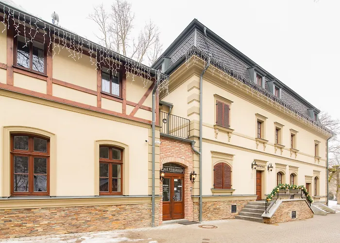 Hotel Male Versailles