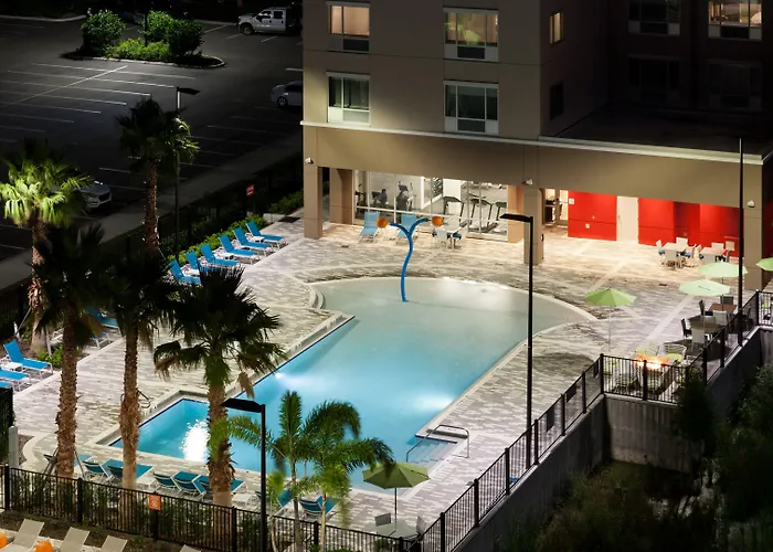 Holiday Inn Express & Suites Orlando At Seaworld By Ihg - With Free Shuttle Service To Seaworld Parks
