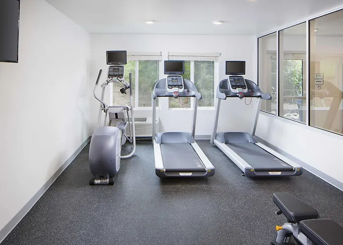 Woodspring Suites Seattle Everett