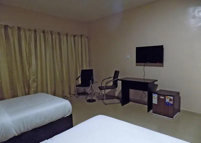 Posh Hotel And Suites Ikeja