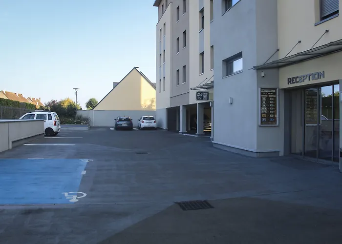 H24 Hotel