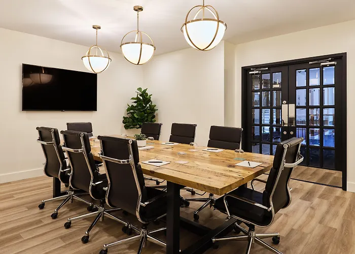 Metcalfe Hotel Ottawa By Gray Collection