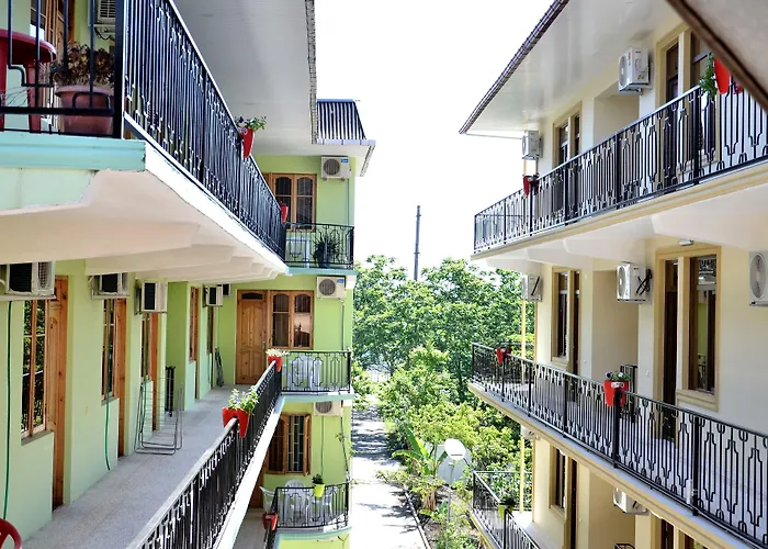 Hotel Chveni Ezo