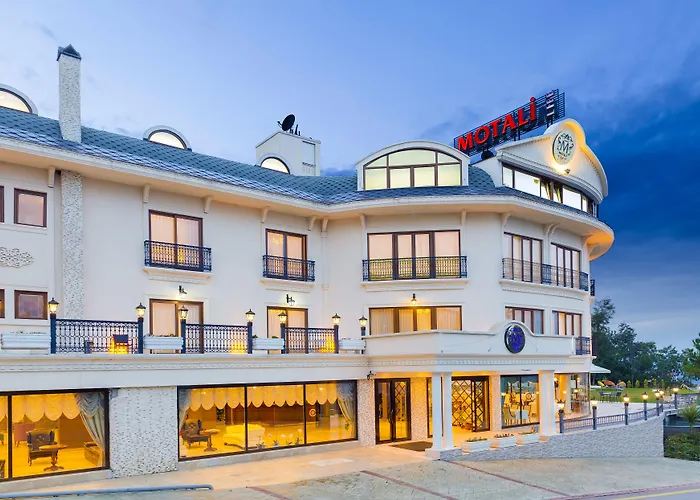 Motali Life Hotel