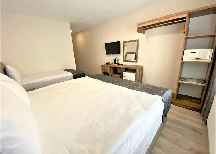 Zuemruet Palas Otel