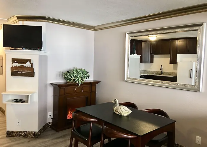 Lake View Suites