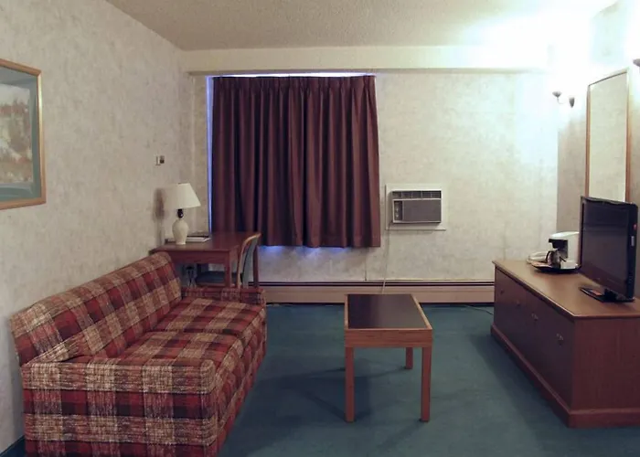 Blue Bird Hotel