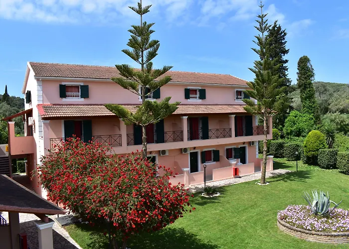 Oula Maisonettes Suites