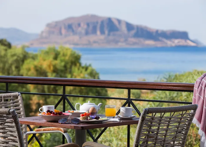 Iris Beach Hotel