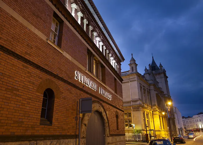 Strozzi Palace Suites By Mansley