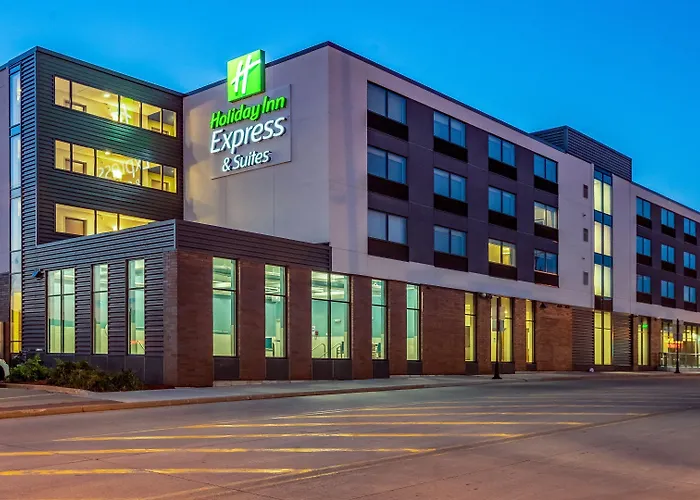 Holiday Inn Express & Suites Platteville By Ihg