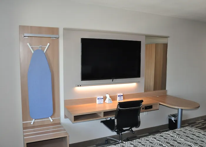 Microtel Inn & Suites By Wyndham Lubbock