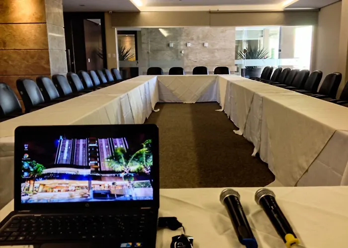 Amazon Taiamã Hotel