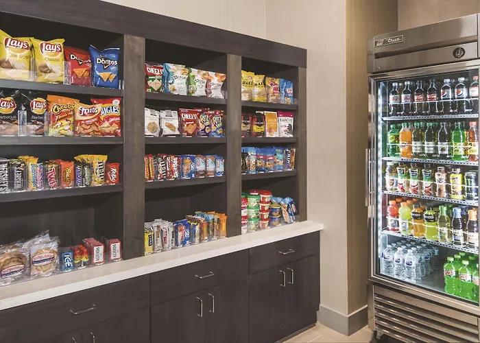 La Quinta Inn & Suites By Wyndham Atlanta South - Mcdonough