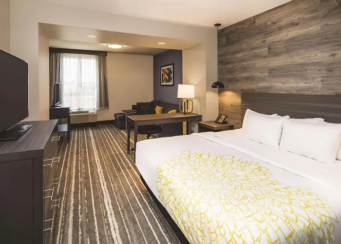 La Quinta Inn & Suites By Wyndham Atlanta South - Mcdonough