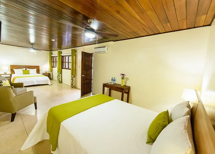 Hotel Flor De Sarta