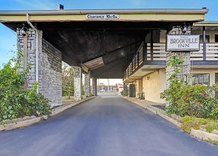 Brookville Inn By Oyo Near Dayton International Airport