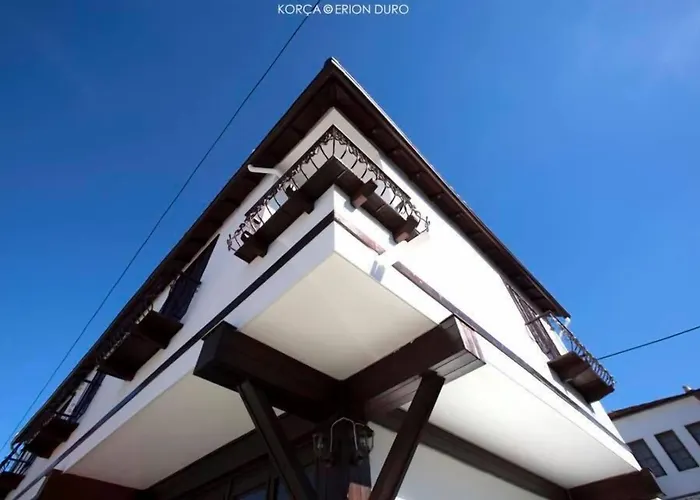 Hotel Bujtina E Bardhe