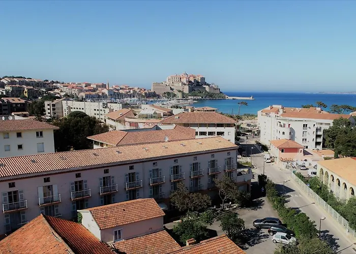 Hotel Les Arbousiers