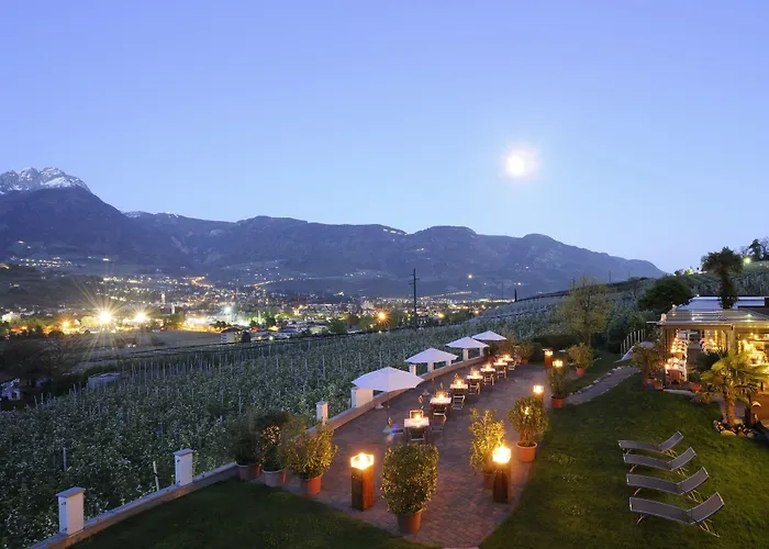 Bio & Wellnesshotel Pazeider - Healing Garden Above Meran