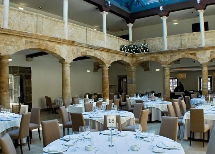Hotel Palacio De Meras