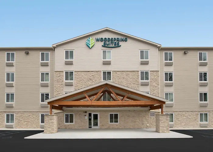 Woodspring Suites Naples East